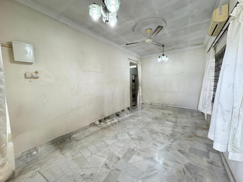 Rumah Teres 1-Tingkat untuk Dijual di Taman Bukit Tiram (Ulu Tiram) - Pauline Goh - Living Room - PropertyGuru.com.my
