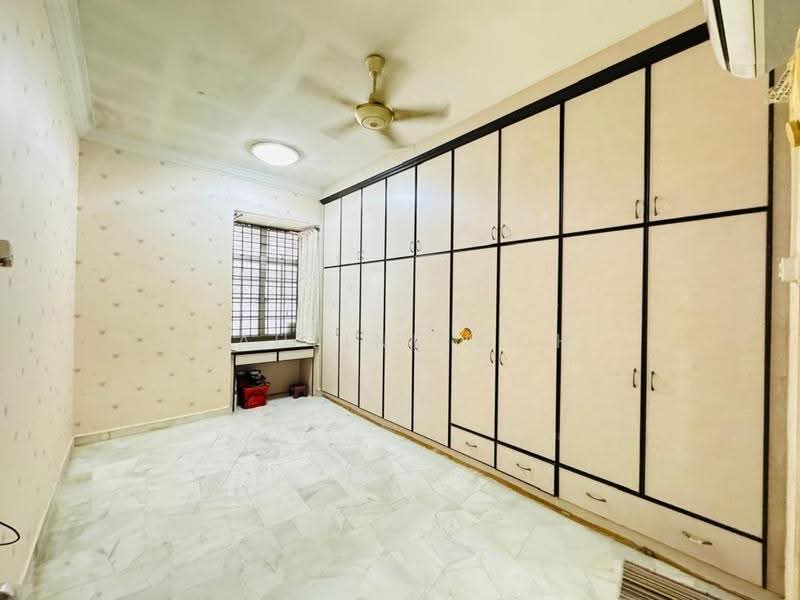 Rumah Teres 1-Tingkat untuk Dijual di Taman Bukit Tiram (Ulu Tiram) - Pauline Goh - Bedroom - PropertyGuru.com.my