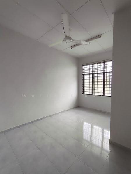 Rumah Teres 2-Tingkat untuk Dijual di Taman Puteri Wangsa (Ulu Tiram) - Wallace Ang - PropertyGuru.com.my