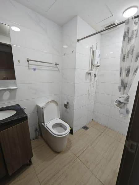 Service Residence for Rent at Country Garden Central Park - YC Fung - Bathroom - PropertyGuru.com.my