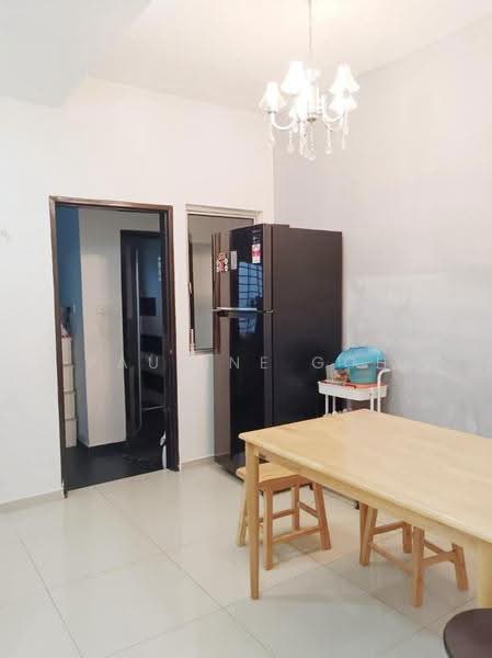 Rumah Teres 2-Tingkat untuk Dijual di Taman Setia Indah (Tebrau) - Pauline Goh - Kitchen - PropertyGuru.com.my