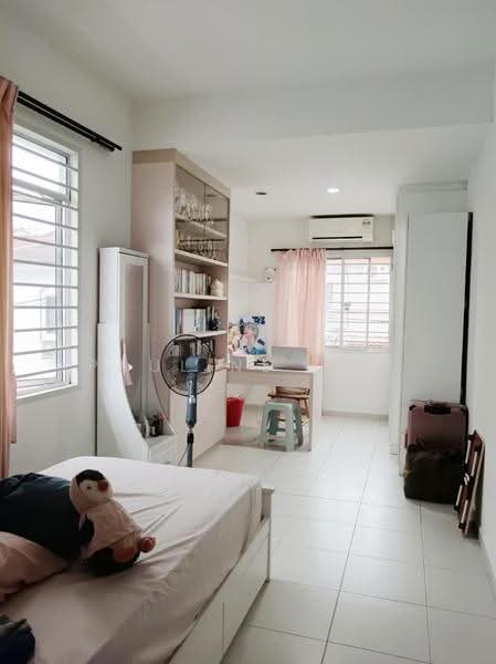 Rumah Teres 2-Tingkat untuk Dijual di Taman Setia Indah (Tebrau) - Pauline Goh - Bedroom - PropertyGuru.com.my