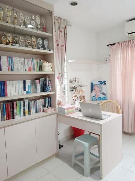 Rumah Teres 2-Tingkat untuk Dijual di Taman Setia Indah (Tebrau) - Pauline Goh - Study - PropertyGuru.com.my