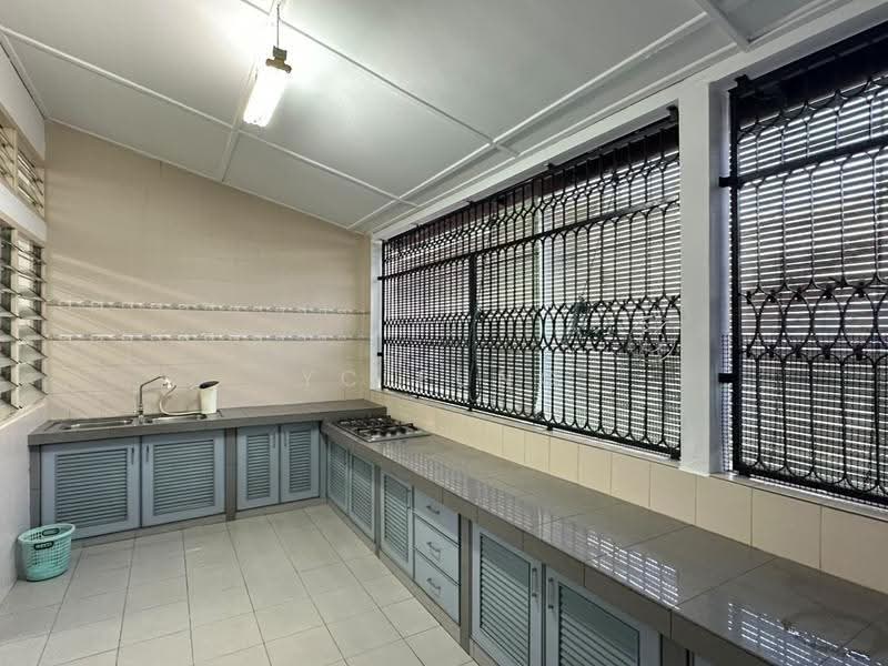 Rumah Teres 1-Tingkat untuk Disewa di Taman Pelangi (Johor Bahru) - YC Fung - Kitchen - PropertyGuru.com.my