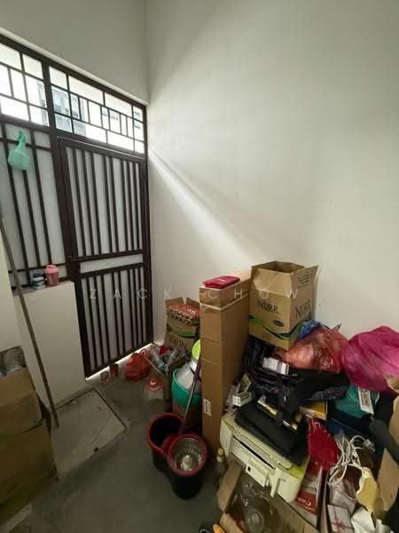 Rumah Teres 2-Tingkat untuk Dijual di Bandar Cemerlang (Ulu Tiram) - Zack Chow - Entrance - PropertyGuru.com.my