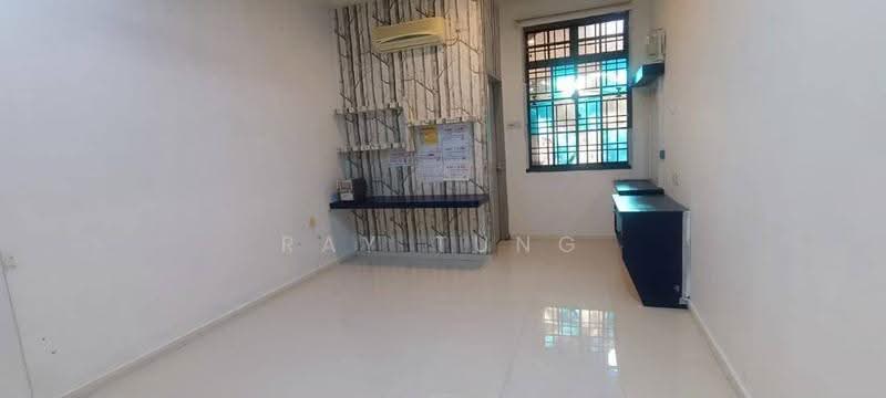 Rumah Teres 1-Tingkat untuk Disewa di Taman Pelangi Indah (Ulu Tiram) - Ray Tung - Interior - PropertyGuru.com.my