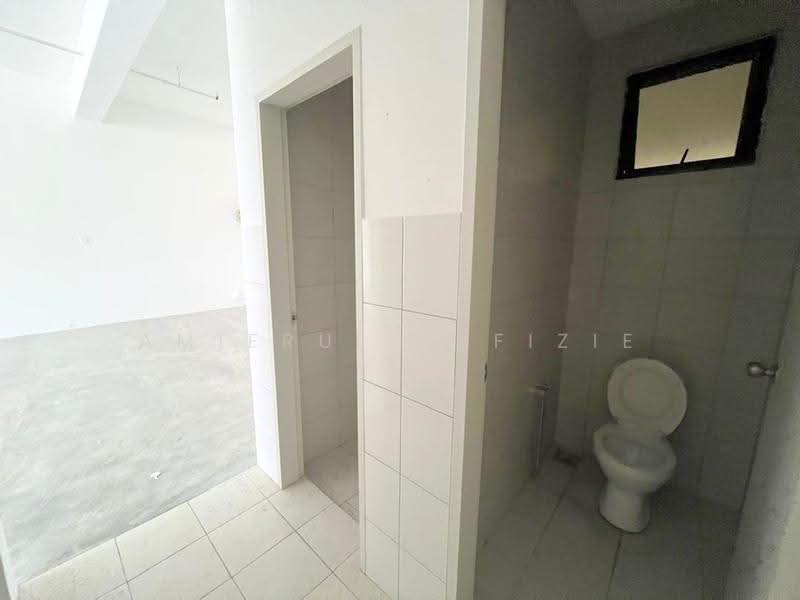 Shop for Rent in Eco Ardence (Setia Alam) - Amierul Hafizie - Bathroom - PropertyGuru.com.my