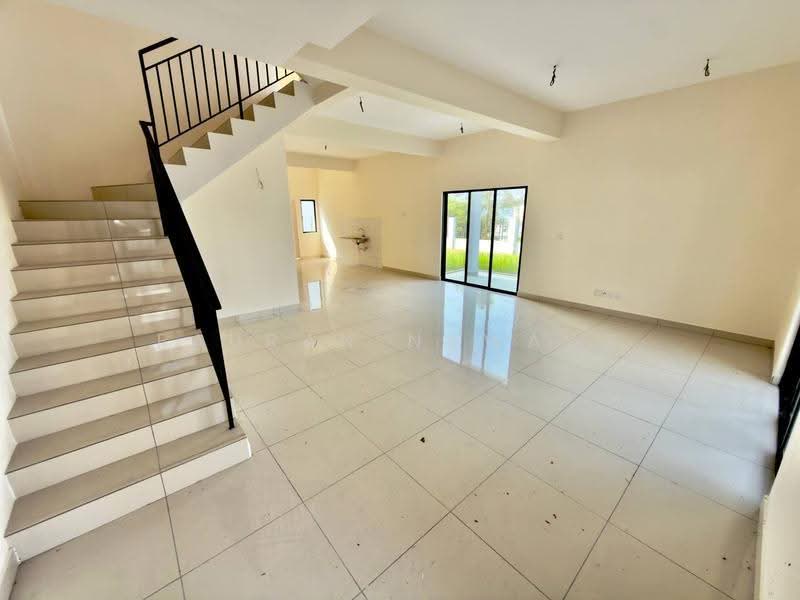 Rumah Teres 3-Tingkat untuk Dijual di Ampang (Selangor) - Fauran Nawawi - Living Room - PropertyGuru.com.my