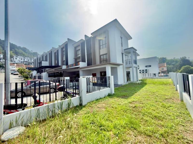 Rumah Teres 3-Tingkat untuk Dijual di Ampang (Selangor) - Fauran Nawawi - PropertyGuru.com.my