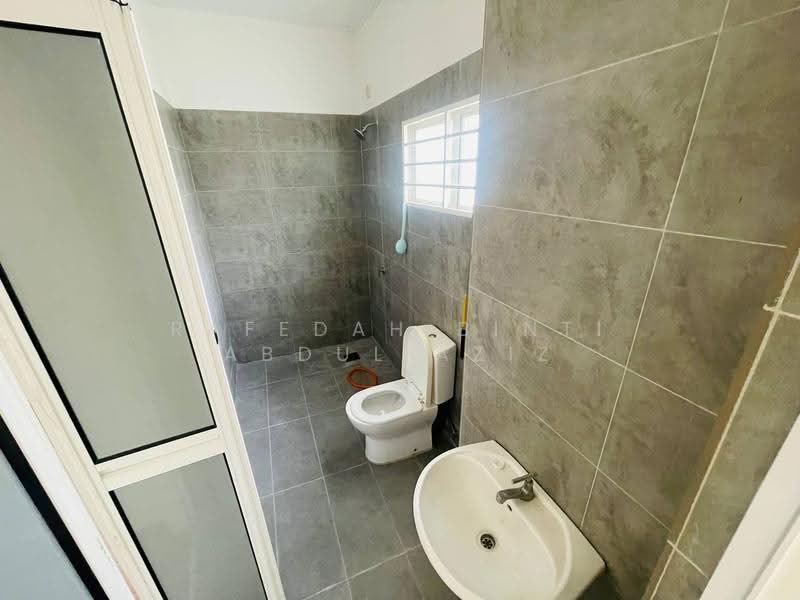 Rumah Teres 2-Tingkat untuk Dijual di Cybersouth (Dengkil) - Rafedah Binti Abdul Aziz - Bathroom - PropertyGuru.com.my