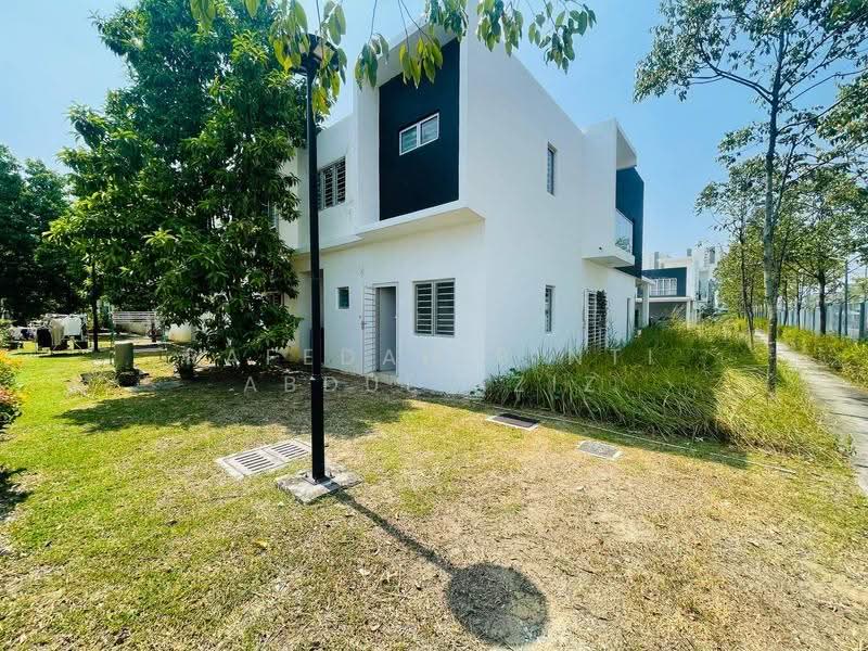 Rumah Teres 2-Tingkat untuk Dijual di Cybersouth (Dengkil) - Rafedah Binti Abdul Aziz - Exterior - PropertyGuru.com.my