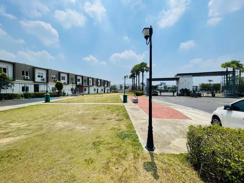 Rumah Teres 2-Tingkat untuk Dijual di Cybersouth (Dengkil) - Rafedah Binti Abdul Aziz - Exterior - PropertyGuru.com.my