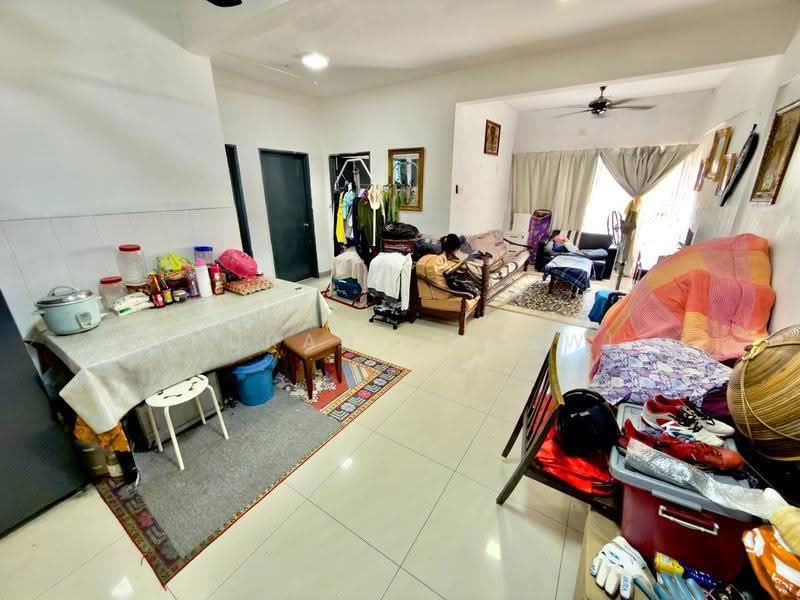 Pangsapuri untuk Dijual di Taman Cheras Intan - Fauran Nawawi - Living Room - PropertyGuru.com.my