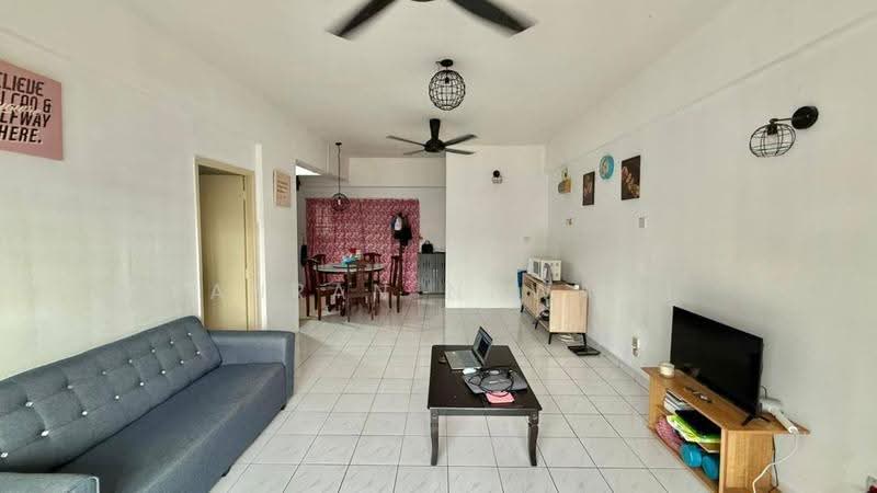 Kondominium untuk Dijual di Endah Ria - Fauran Nawawi - Living Room - PropertyGuru.com.my