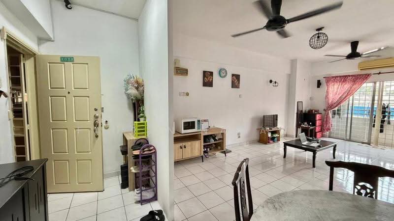 Kondominium untuk Dijual di Endah Ria - Fauran Nawawi - Living Room - PropertyGuru.com.my