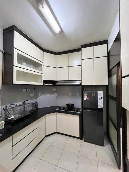 Kondominium untuk Disewa di Desa Airmas Condominium - Weng Sern - Kitchen - PropertyGuru.com.my