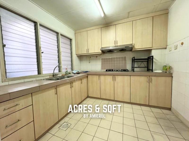 2-storey Terraced House for Sale in Usj 22 (Subang Jaya) - Amierul Hafizie - Kitchen - PropertyGuru.com.my