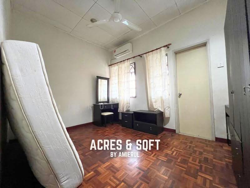 2-storey Terraced House for Sale in Usj 22 (Subang Jaya) - Amierul Hafizie - Bedroom - PropertyGuru.com.my