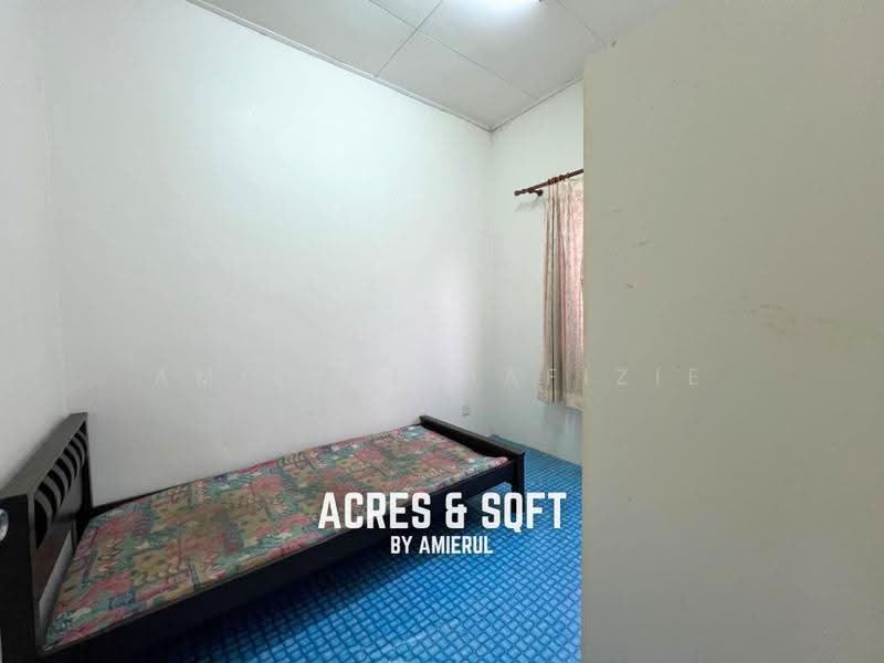2-storey Terraced House for Sale in Usj 22 (Subang Jaya) - Amierul Hafizie - Bedroom - PropertyGuru.com.my