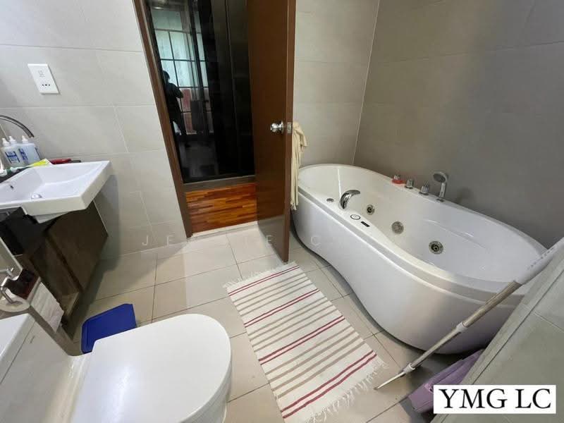 Semi-Detached House for Sale in Setia Eco Park (Setia Alam) - Jennie Chew - Bathroom - PropertyGuru.com.my