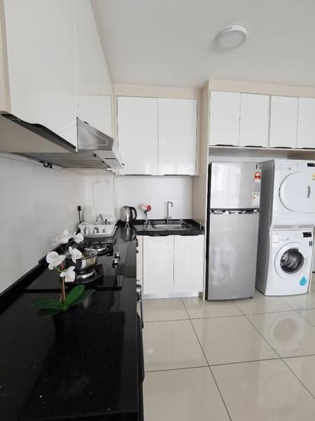 Condominium for Rent at Tropicana Bay Residences - Cheau Chie Ooi - Kitchen - PropertyGuru.com.my