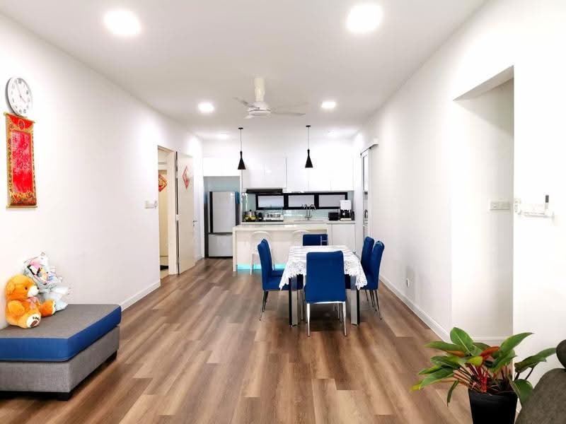Kondominium untuk Dijual di Paragon 3 - Xann Chua - Living Room - PropertyGuru.com.my