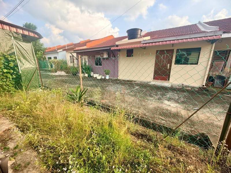 1-storey Terraced House for Sale in Nusari Bayu 1 (Labu) - Noor Hidayah Mohamad Noor - Exterior - PropertyGuru.com.my