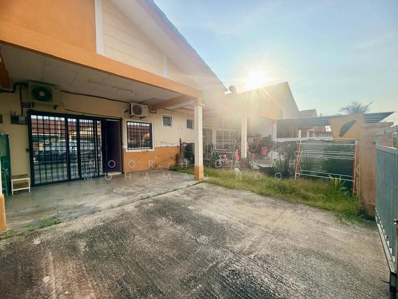 1-storey Terraced House for Sale in Nusari Bayu 1 (Labu) - Noor Hidayah Mohamad Noor - Exterior - PropertyGuru.com.my
