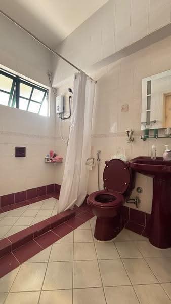 Townhouse for Rent in KL City Centre (Kuala Lumpur) - Jia Le - Bathroom - PropertyGuru.com.my