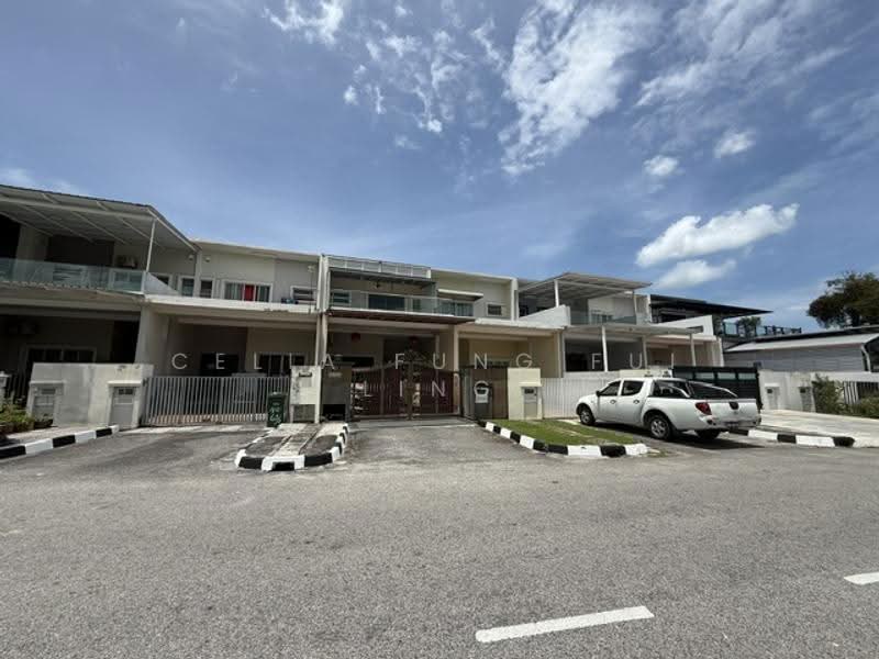 2-storey Terraced House for Sale in Batu Maung (Penang) - Celia Fung Fui Ling - Exterior - PropertyGuru.com.my