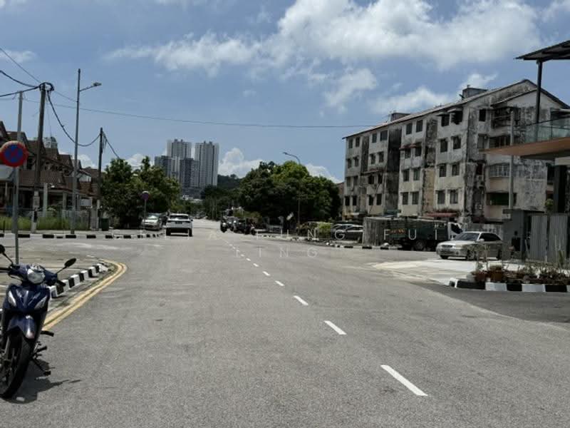2-storey Terraced House for Sale in Batu Maung (Penang) - Celia Fung Fui Ling - Exterior - PropertyGuru.com.my