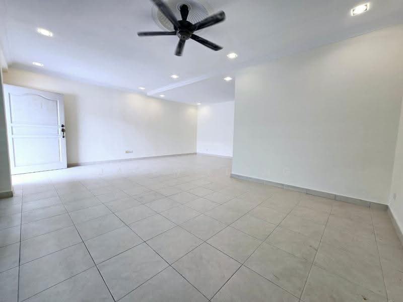 2-storey Terraced House for Sale in Taman Putra Prima (Puchong) - Jason Keong - Living Room - PropertyGuru.com.my