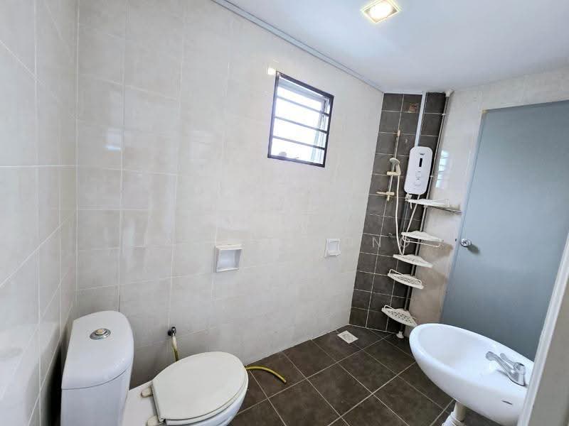 2-storey Terraced House for Sale in Taman Putra Prima (Puchong) - Jason Keong - Bathroom - PropertyGuru.com.my
