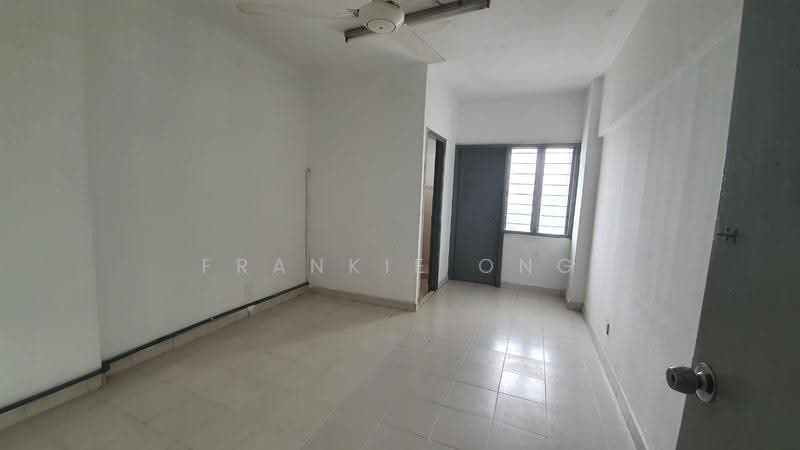 Kondominium untuk Dijual di Pelangi Indah Condominium - Frankie Ong - Interior - PropertyGuru.com.my