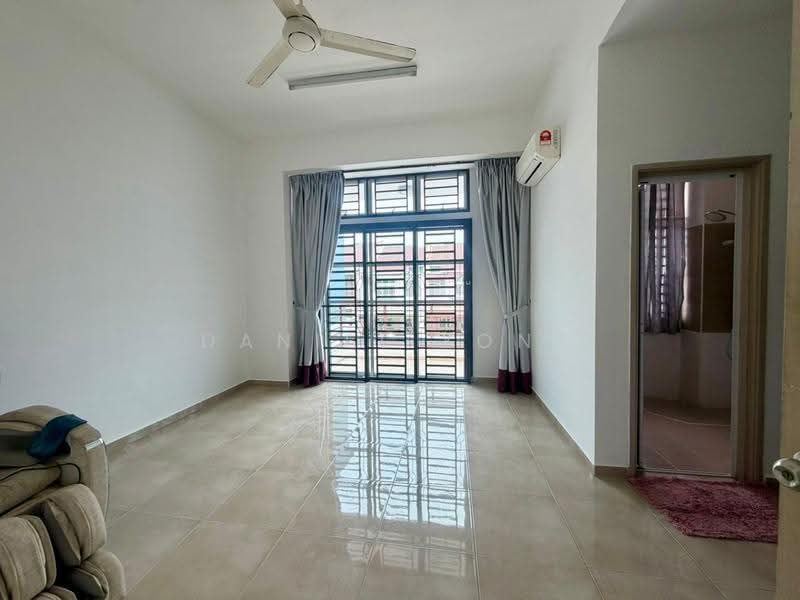 2-storey Terraced House for Sale in Taman Nusa Sentral (Iskandar Puteri (Nusajaya)) - Daniel Yong - Living Room - PropertyGuru.com.my