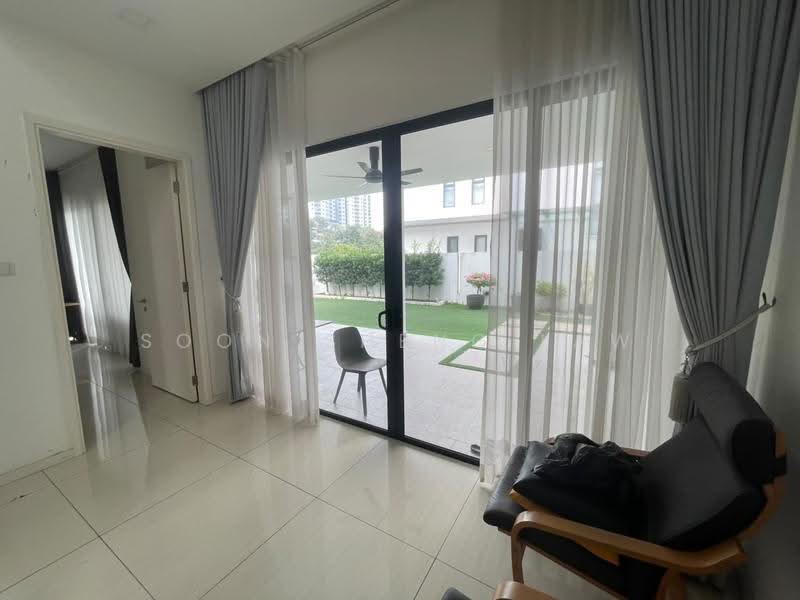 Bungalow House untuk Dijual di Bandar Sungai Long (Selangor) - Soon Sheng Law - Living Room - PropertyGuru.com.my