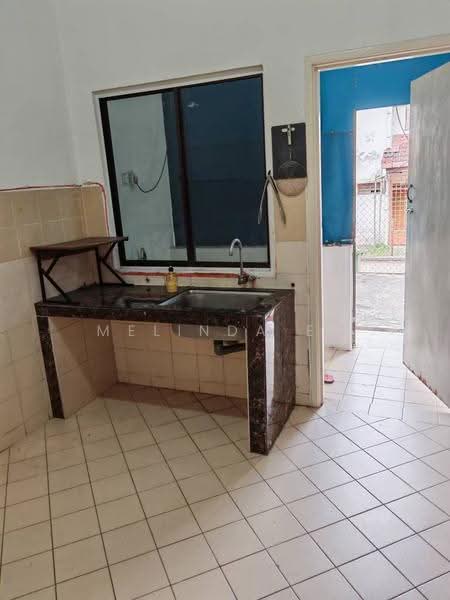 2-storey Terraced House for Sale in Taman Pasir Putih (Pasir Gudang) - Melinda Ee - Kitchen - PropertyGuru.com.my