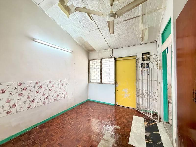 2-storey Terraced House for Sale in Taman Sri Rampai (Wangsa Maju) - Yasmin Sulaiman - Entrance - PropertyGuru.com.my