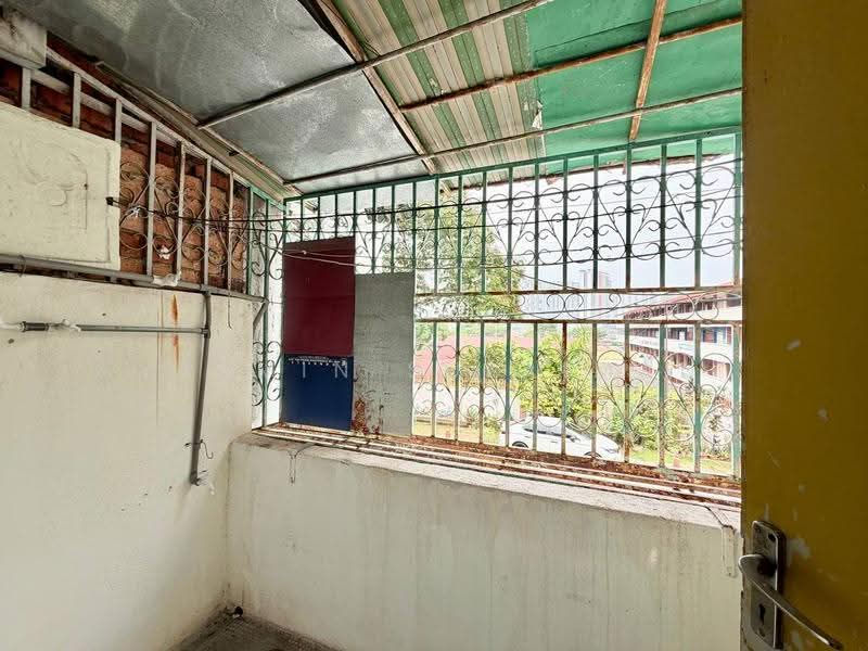 2-storey Terraced House for Sale in Taman Sri Rampai (Wangsa Maju) - Yasmin Sulaiman - Balcony - PropertyGuru.com.my