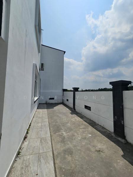 Rumah Berkembar untuk Dijual di Taman Bukit Jaya (Ulu Tiram) - Daniel Yong - Exterior - PropertyGuru.com.my