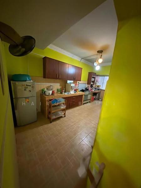 Rumah Teres 2-Tingkat untuk Dijual di Taman Rakan (Kajang) - Hairul Ramli - Kitchen - PropertyGuru.com.my