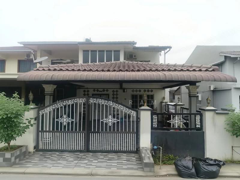 Rumah Teres 2-Tingkat untuk Dijual di Taman Rakan (Kajang) - Hairul Ramli - Exterior - PropertyGuru.com.my