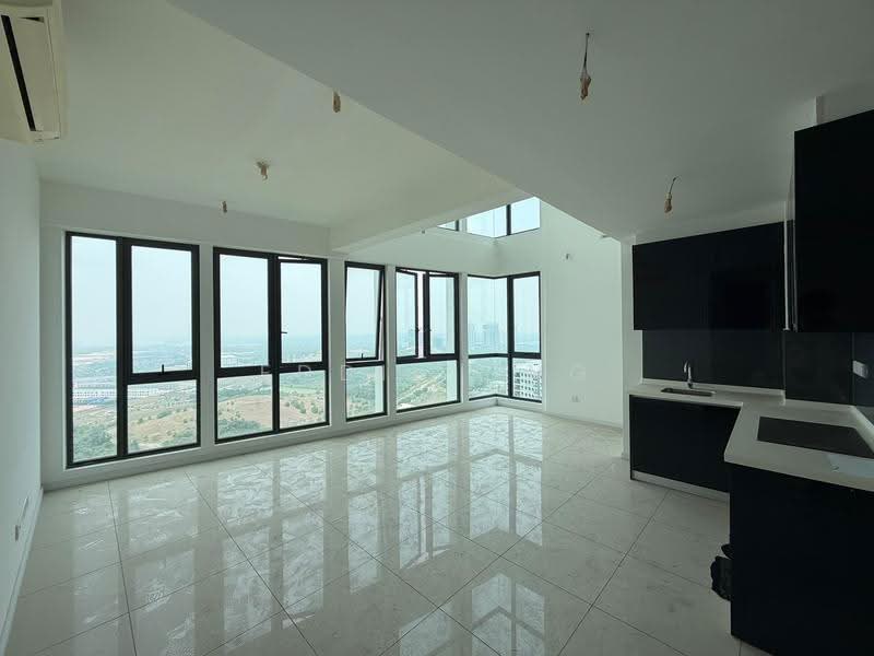 Kondominium untuk Dijual di The Elysia Park Residence - Eddie Ong - Living Room - PropertyGuru.com.my