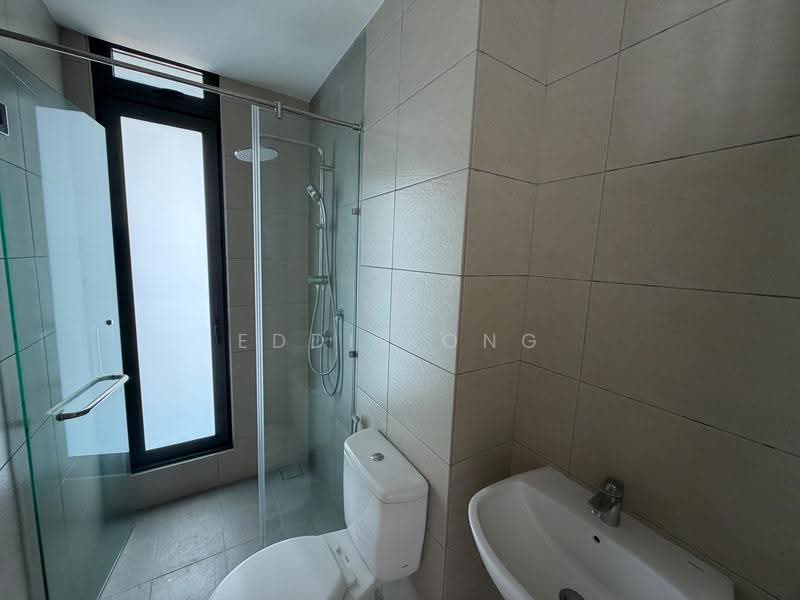 Kondominium untuk Dijual di The Elysia Park Residence - Eddie Ong - Bathroom - PropertyGuru.com.my