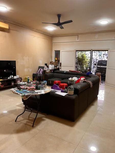 3-storey Terraced House for Sale in Taman Taming Indah 2 (Bandar Sungai Long) - Chris Lim Pek Yean - Living Room - PropertyGuru.com.my