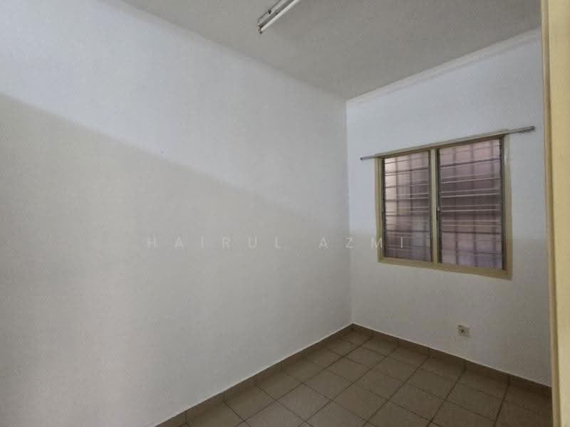 Flat for Rent at Flat PKNS Section 7 - Hairul Azmi - Interior - PropertyGuru.com.my