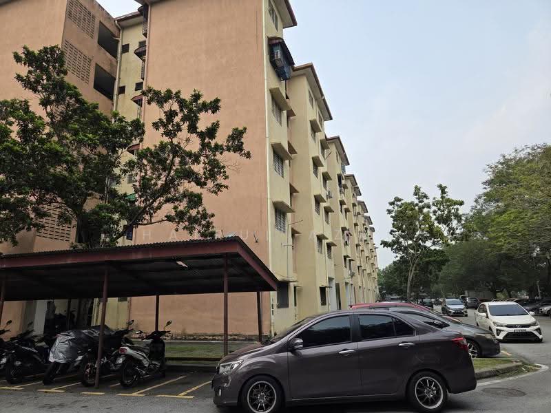 Flat for Rent at Flat PKNS Section 7 - Hairul Azmi - Exterior - PropertyGuru.com.my