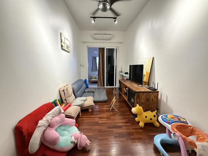 3-storey Terraced House for Sale in Taman Taming Indah 2 (Bandar Sungai Long) - Chris Lim Pek Yean - Living Room - PropertyGuru.com.my