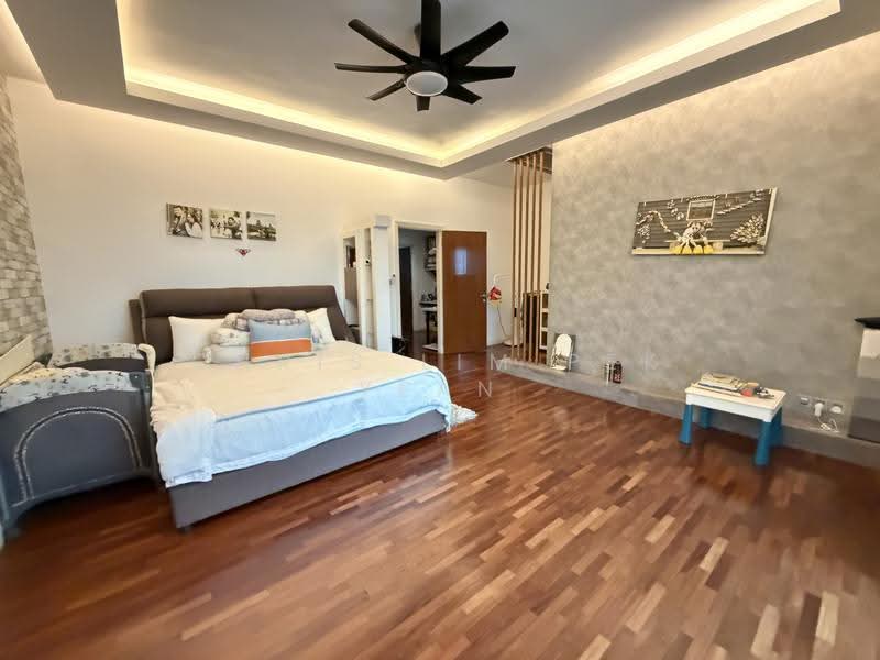 3-storey Terraced House for Sale in Taman Taming Indah 2 (Bandar Sungai Long) - Chris Lim Pek Yean - Bedroom - PropertyGuru.com.my