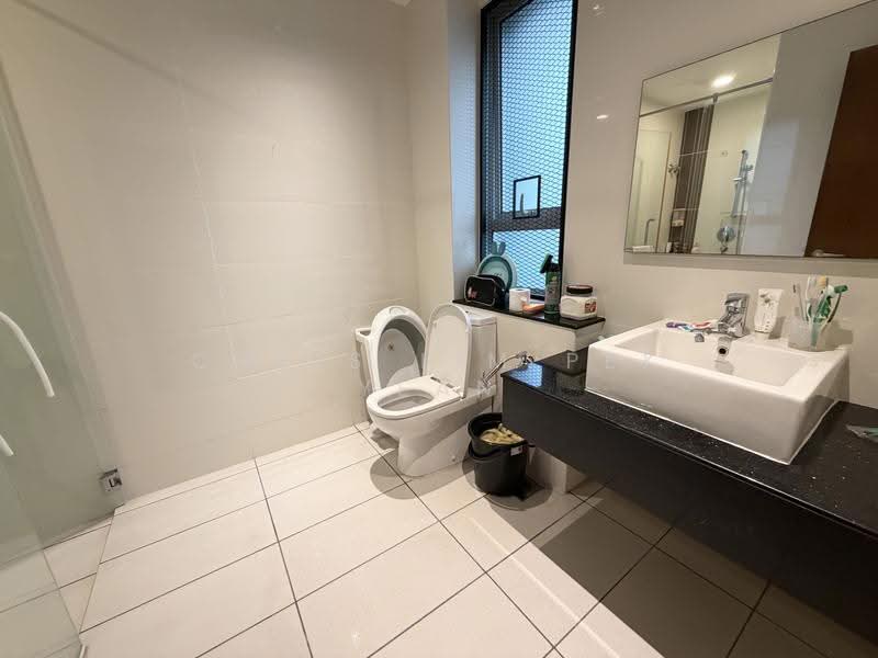 3-storey Terraced House for Sale in Taman Taming Indah 2 (Bandar Sungai Long) - Chris Lim Pek Yean - Bathroom - PropertyGuru.com.my